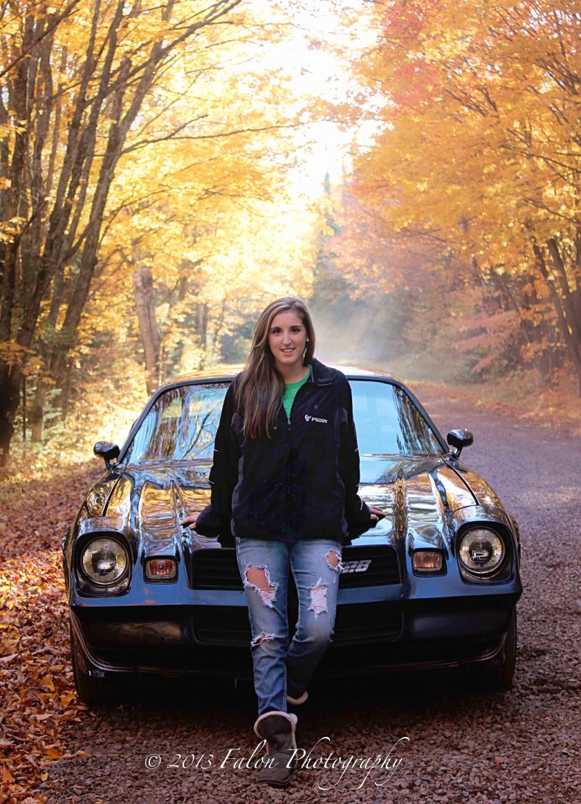 Фотосессия с авто осенью