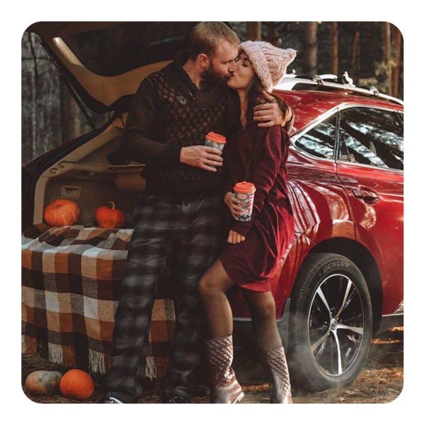 Осенняя фотосессия с машиной