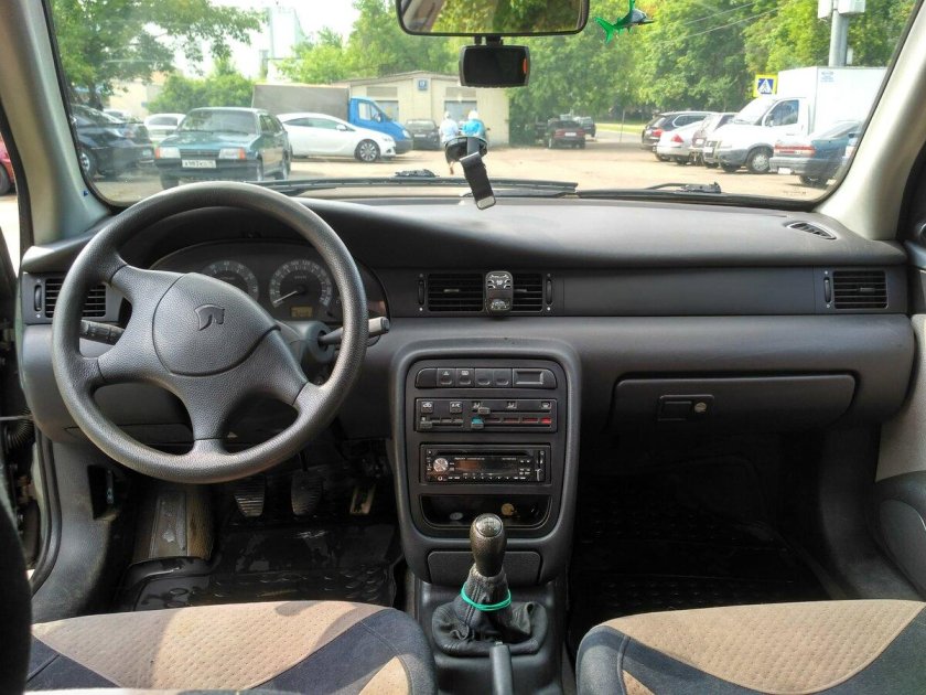 Iran Khodro Samand 1.8 2007 салон