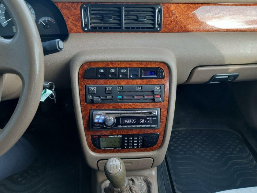 Iran Khodro Samand 1.6 МТ