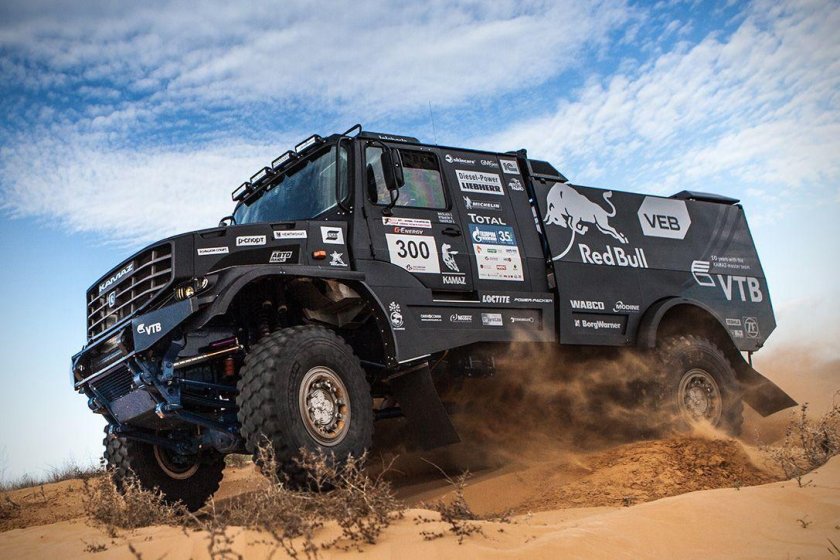 Капотный КАМАЗ Дакар ралли