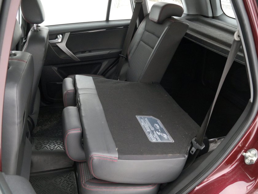 Задний ряд сидений чери Тигго т 11