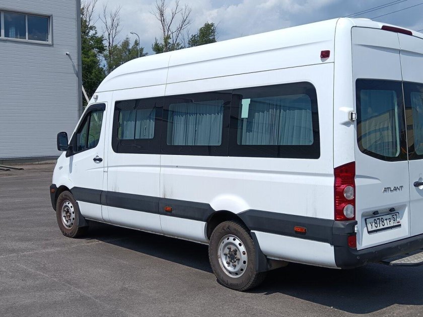 Заказной микроавтобус мерседес