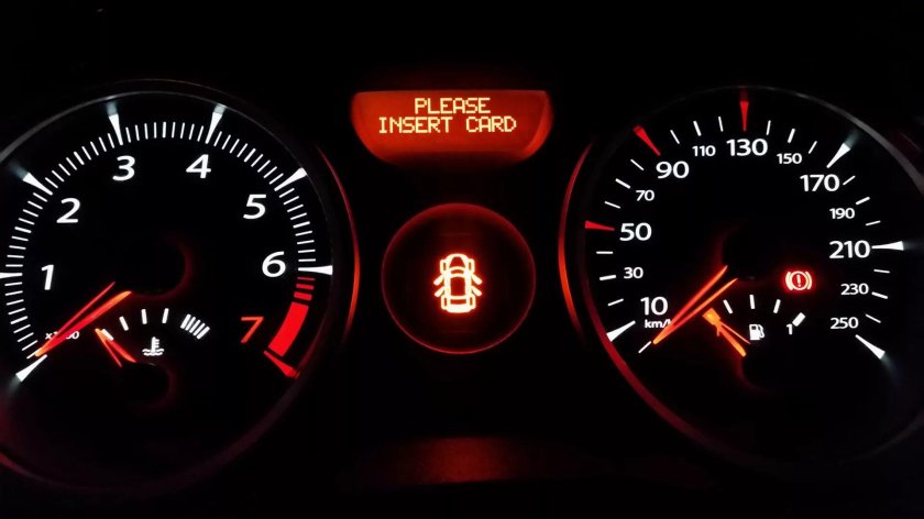 Приборная панель рено меган 2