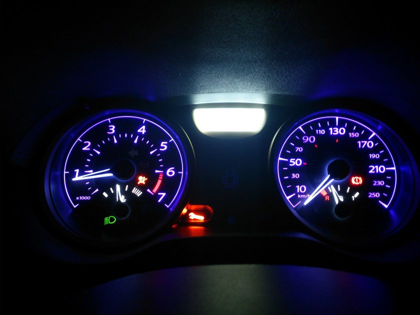 Щиток приборов Меган 2