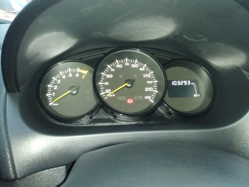 Приборная панель Megane 3