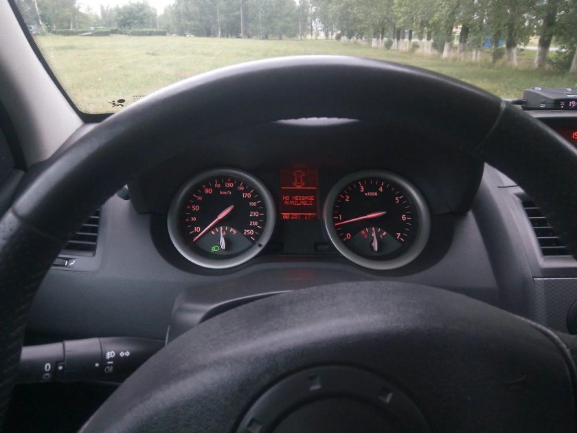 Приборная панель Megane 2 High