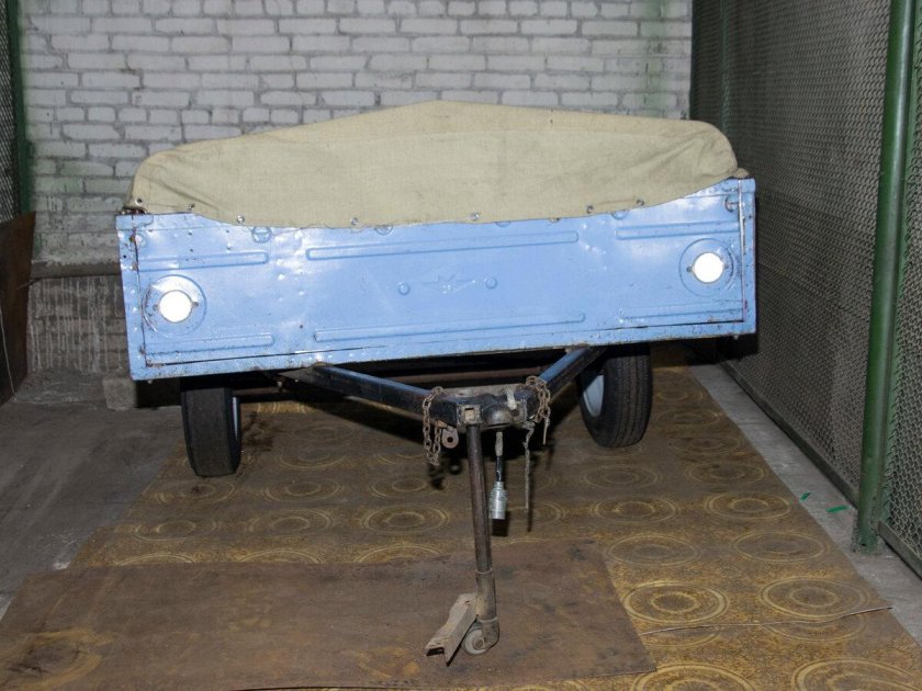 Прицеп автомобильный ММЗ-81021