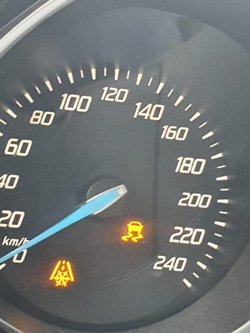 Форд фокус в сервисе