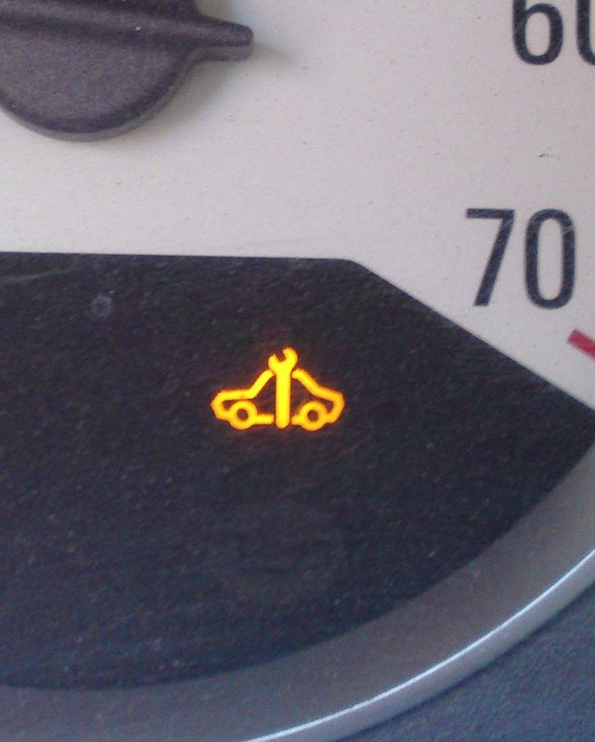 Лампочка иммобилайзера Опель Корса 2008 года