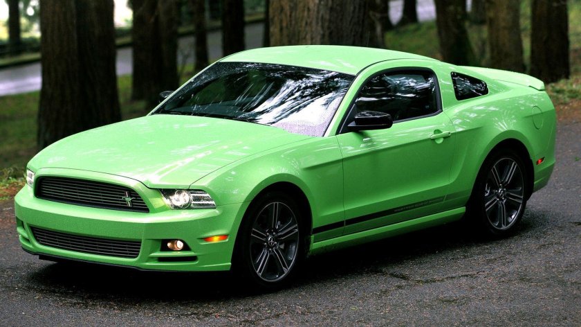 Ford mustang 2013