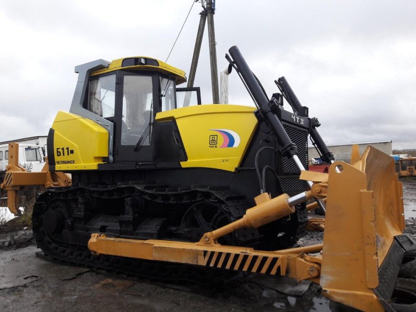 Бульдозер чтз б11