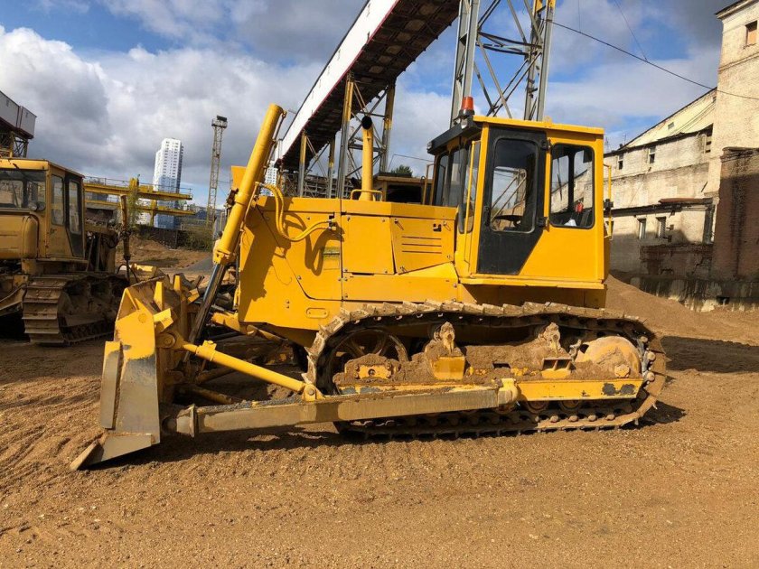 Бульдозер ЧТЗ б10м