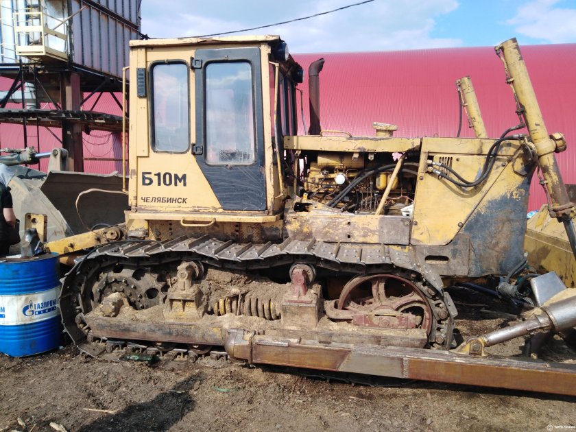 Трактор б10м.0111-Ен