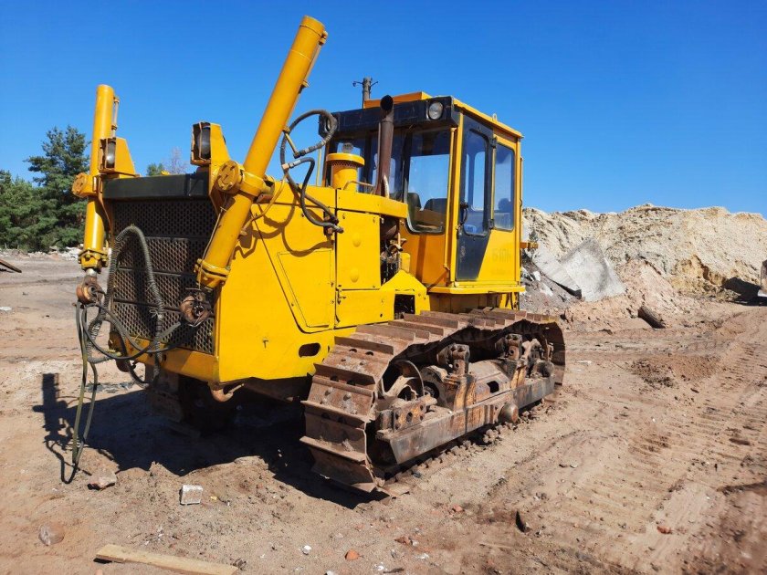 Бульдозер б 10.1111-Ен