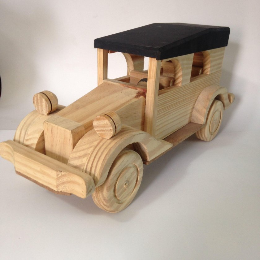 Поделки из дерева машины