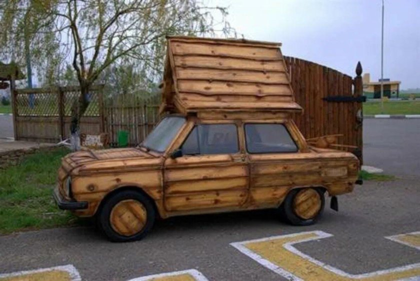 Машина из дерева