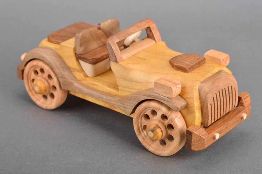 Деревянные машинки