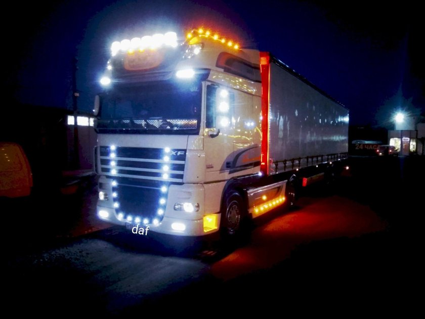 Truck DAF XF 105