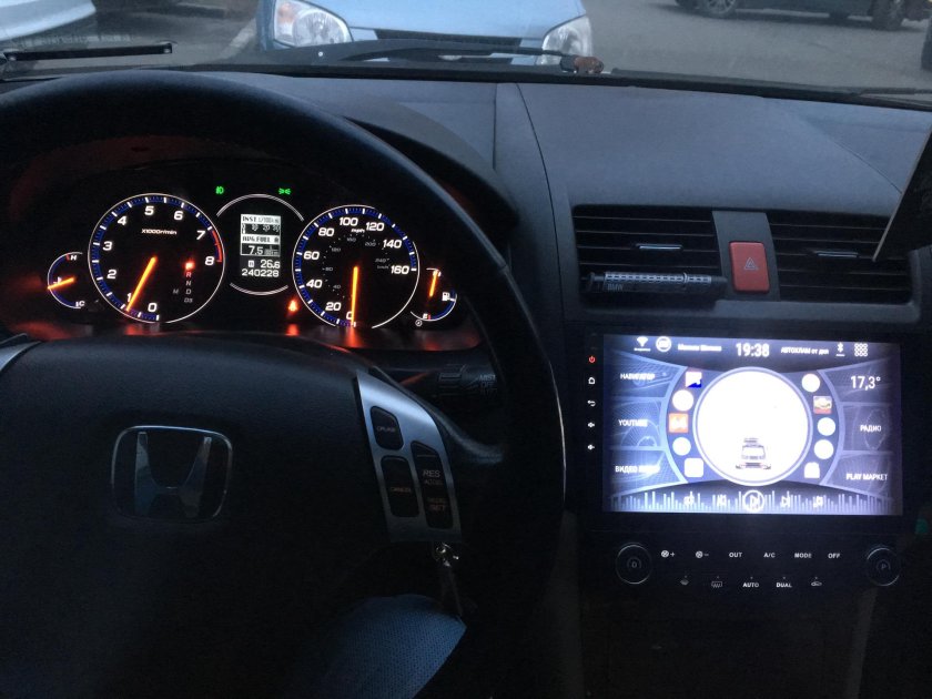 Панель Хонда Аккорд 7