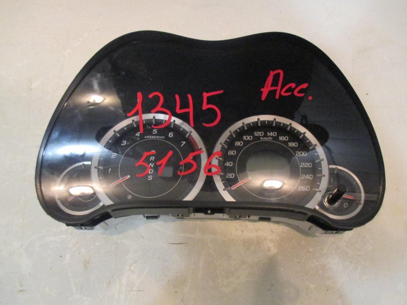 Панель приборов Honda Accord 8