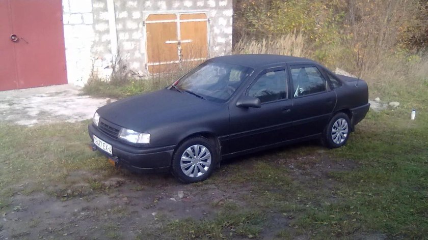 Опель Вектра черная