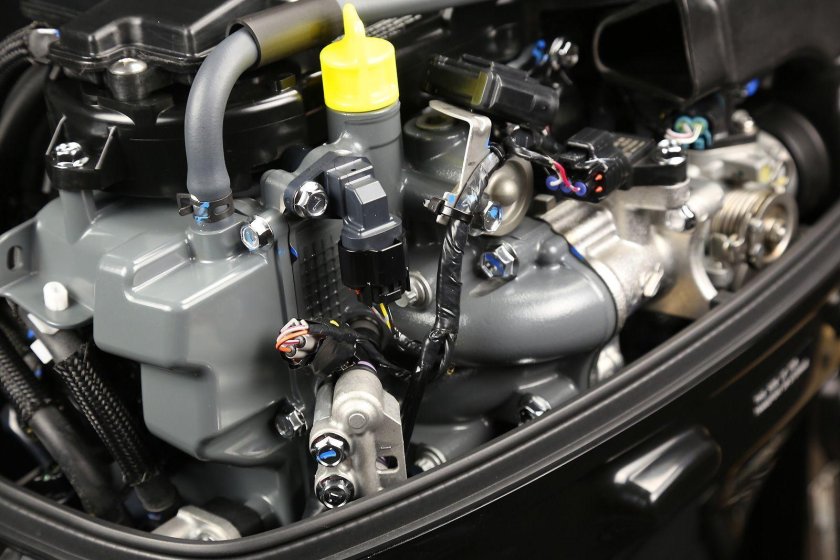 Лодочный мотор Suzuki DF 20