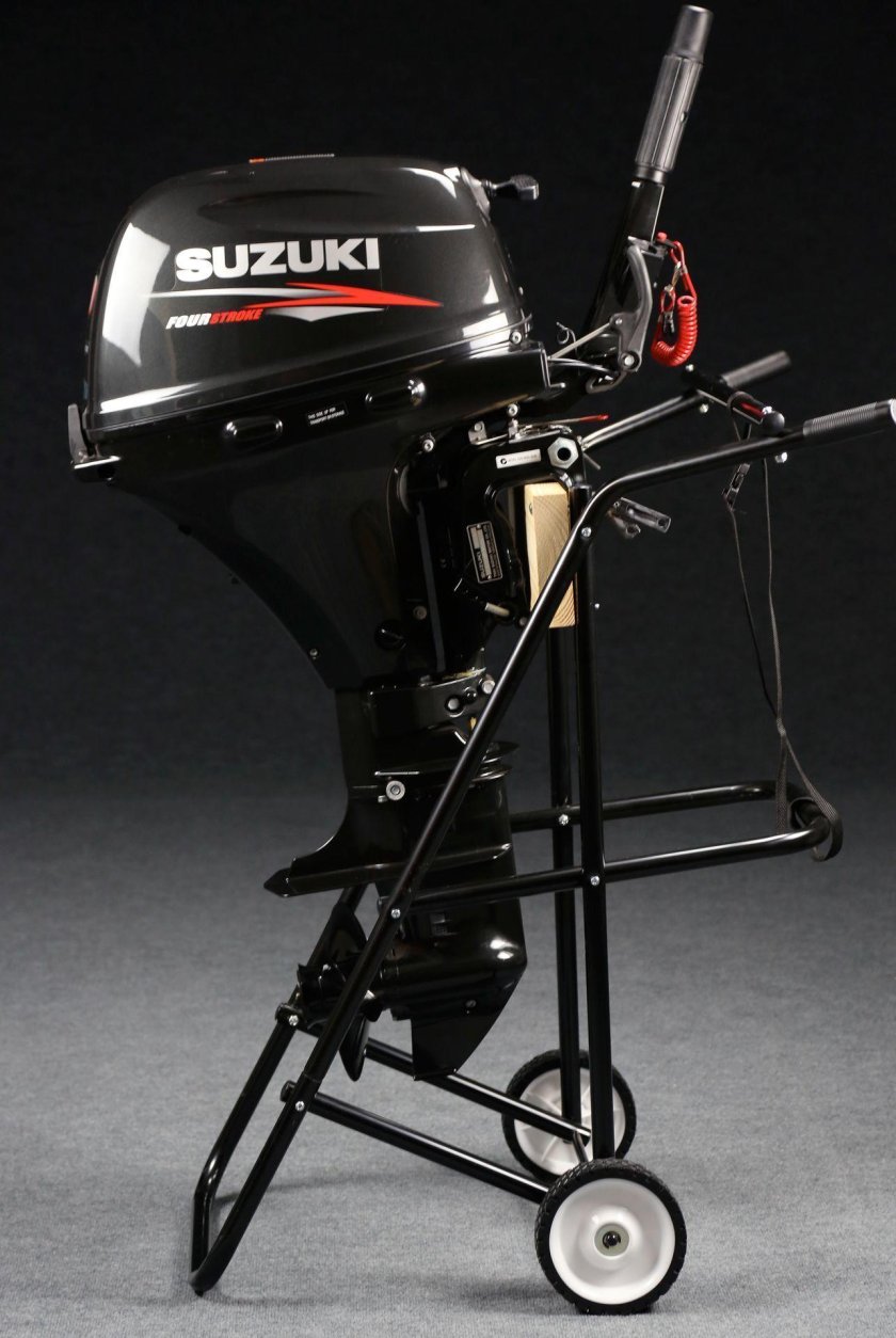 Подвесной лодочный мотор suzuki