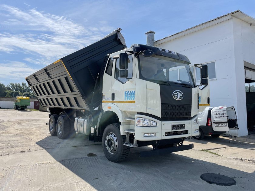 FAW зерновоз
