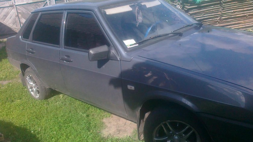 ВАЗ 21099 мокрый асфальт