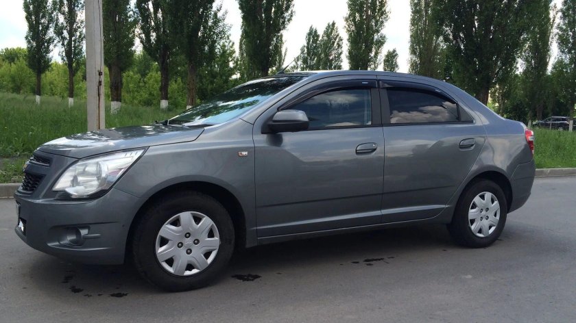 Chevrolet Cobalt мокрый асфальт 2