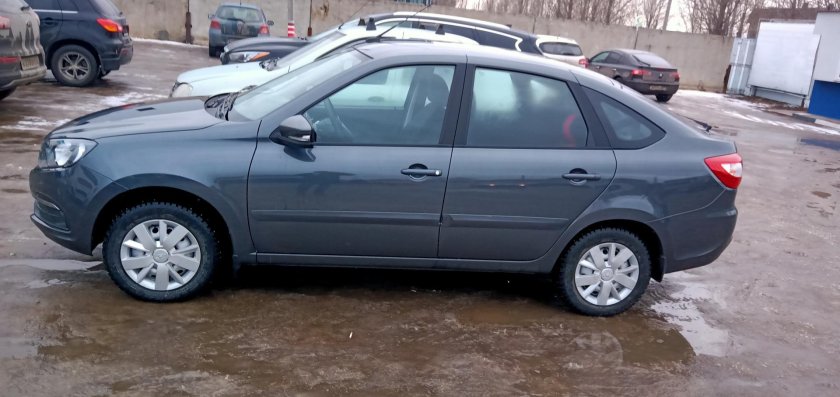 Лада Гранта лифтбек Барнео