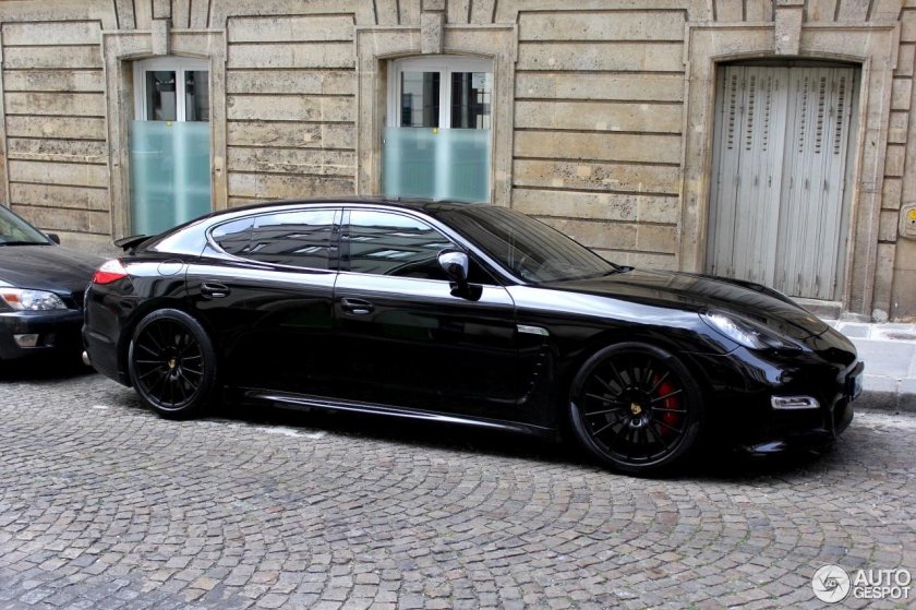 Порше Панамера 2012