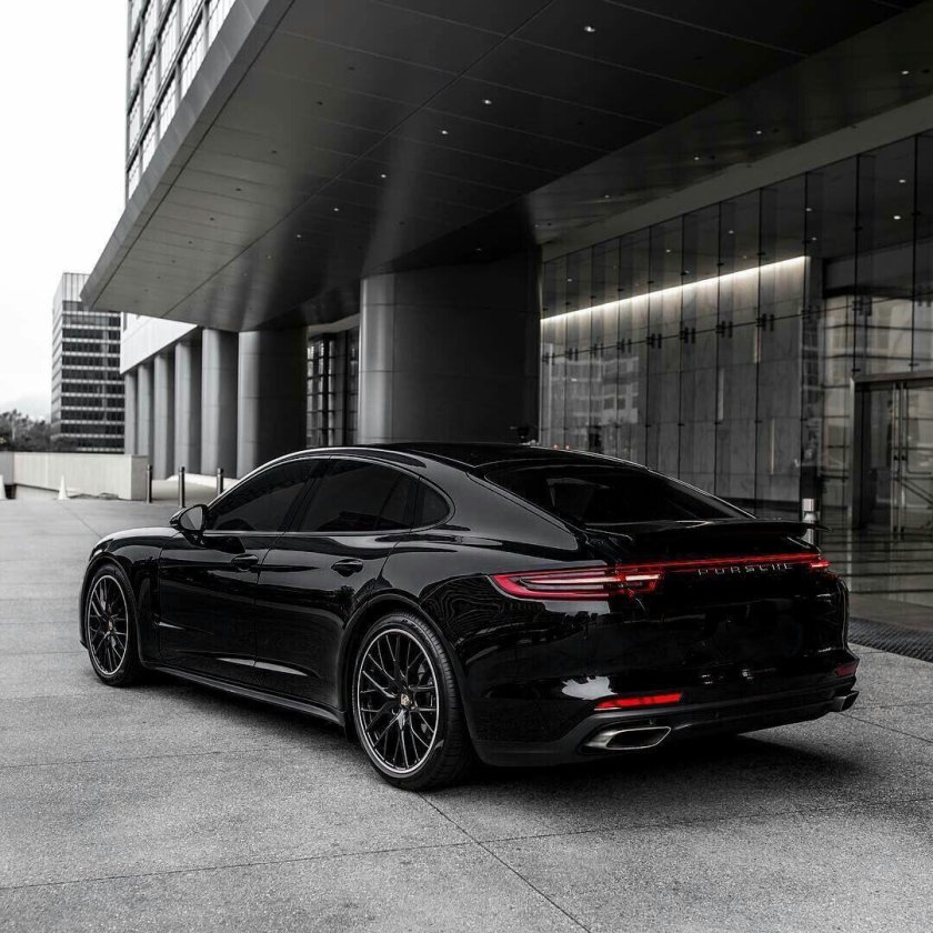 Порше Панамера турбо