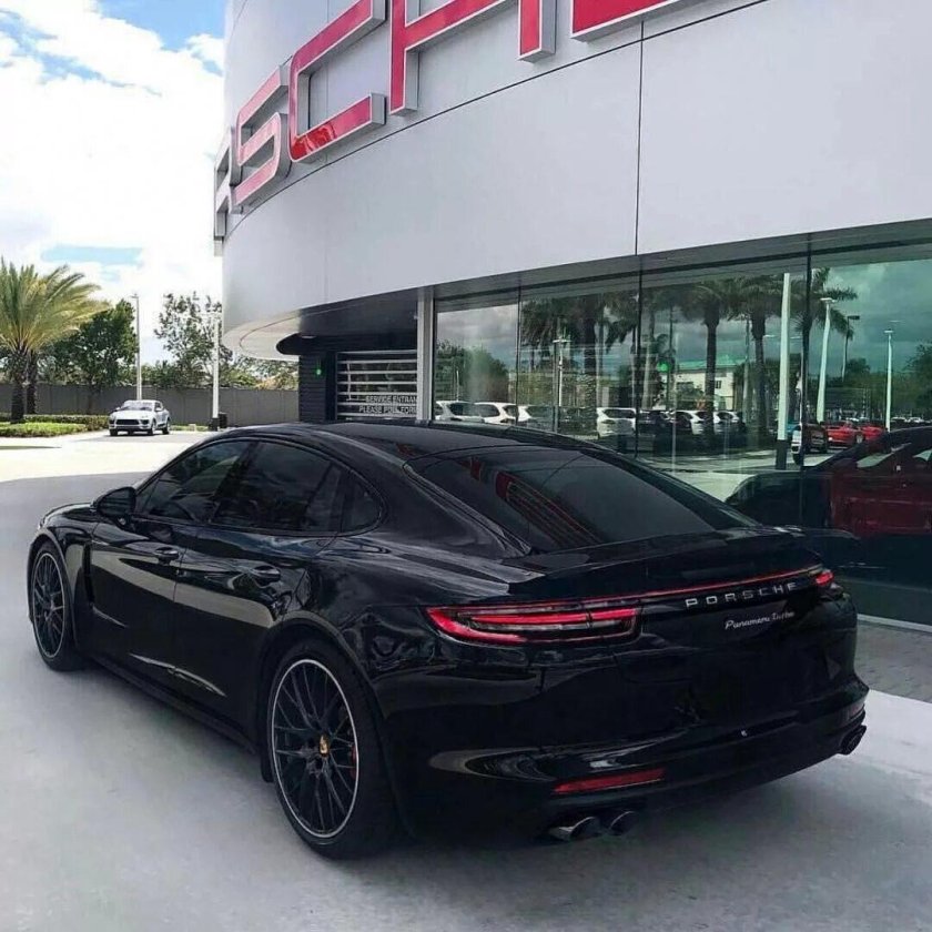 Porsche panamera turbo s