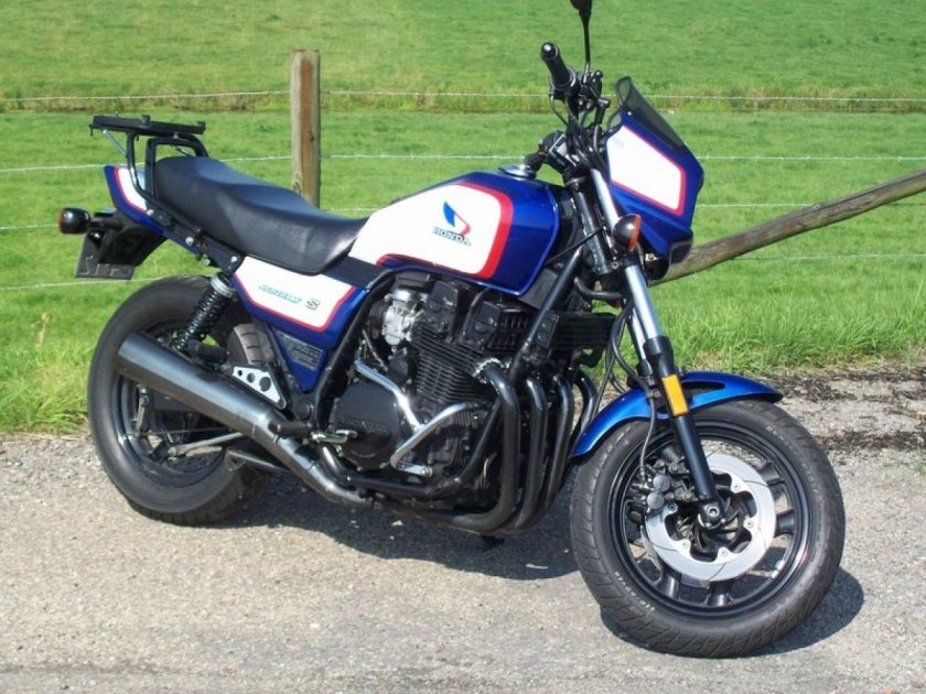 Мотоцикл Honda CB 700