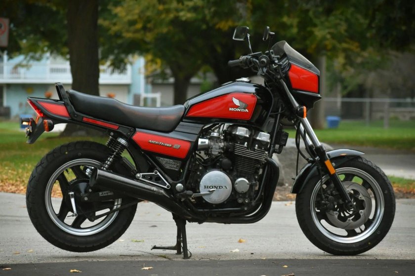 Honda cb700