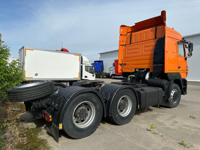 Тягач маз 6430в9