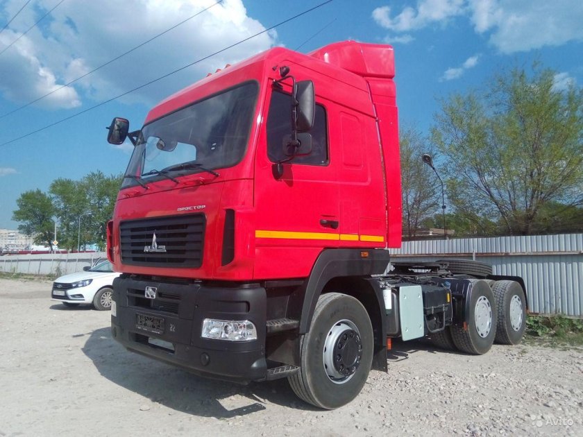 Тягач МАЗ 643028-520-012