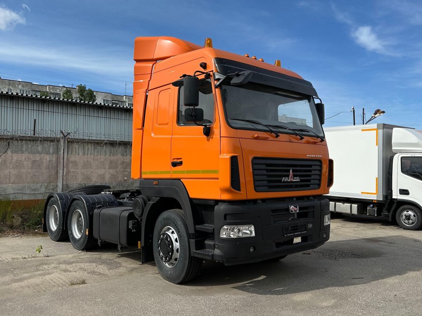 Седельный тягач маз‑643028