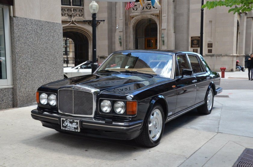 Бентли 1989