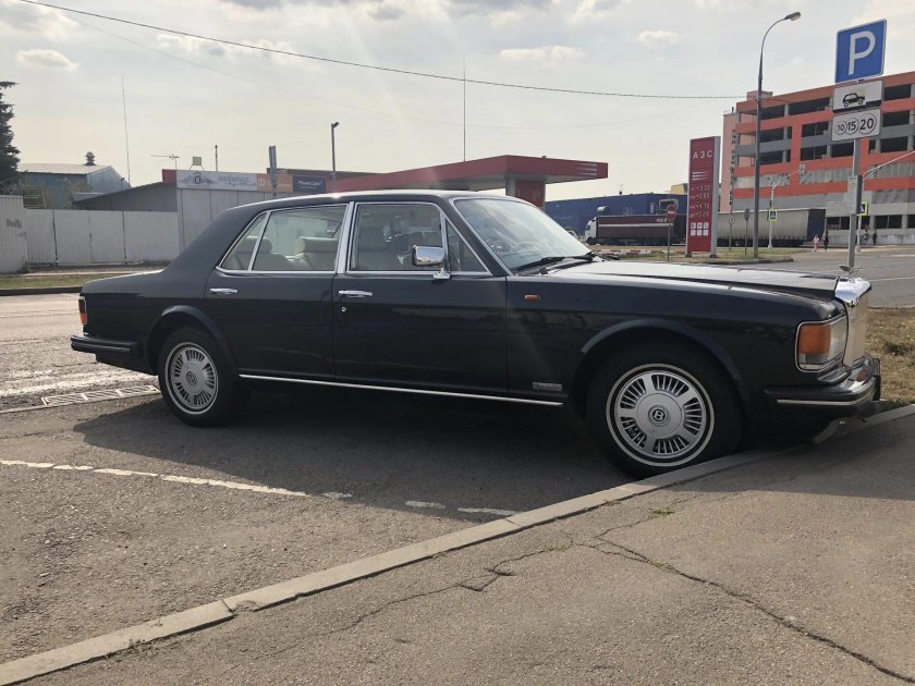 Бентли Еигхт 1988 года