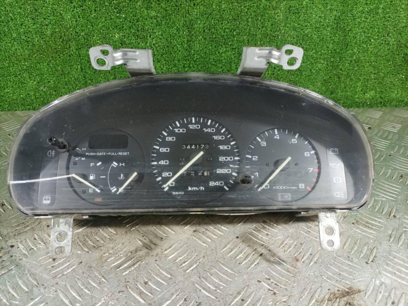 Панель приборов Мазда 323f bg