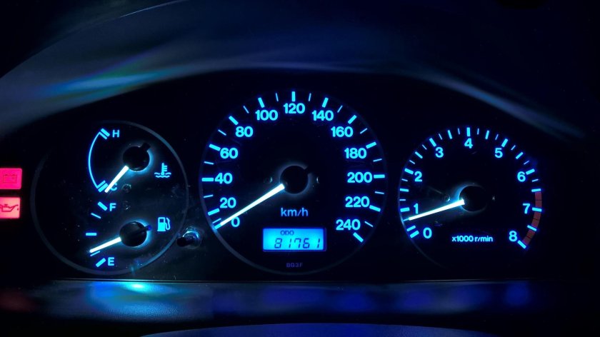 Подсветка приборной панели Mazda