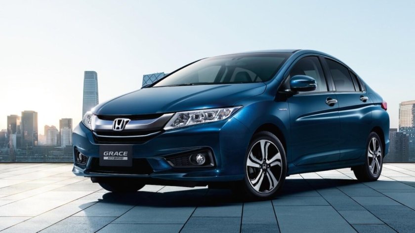 Хонда Грейс 2015