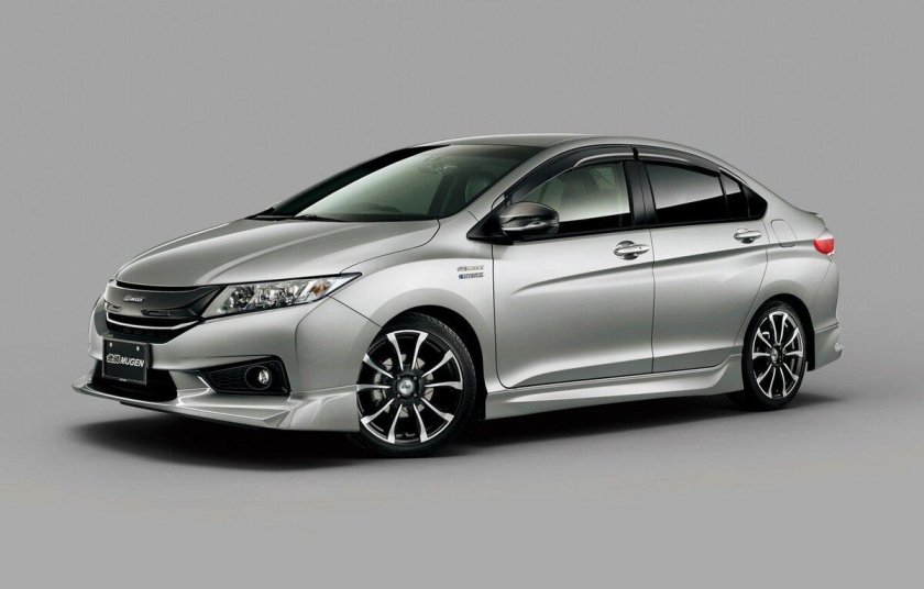 Хонда Грейс гибрид