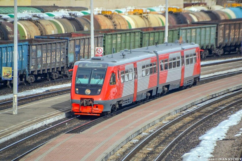 Дизель поезд ра2