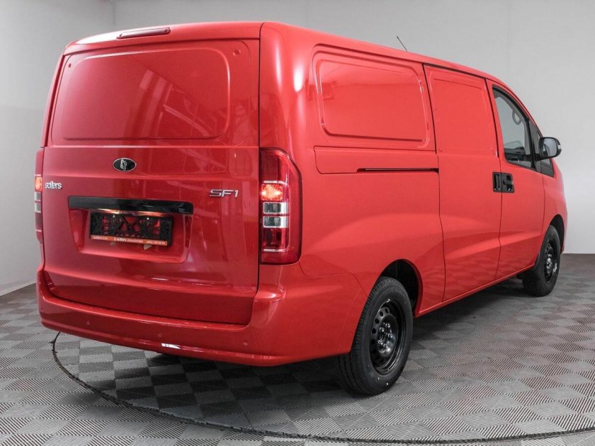 Цельнометаллические фургоны