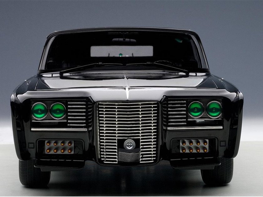 Chrysler imperial crown