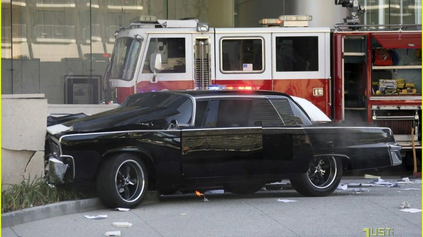 Зеленый Шершень автомобиль